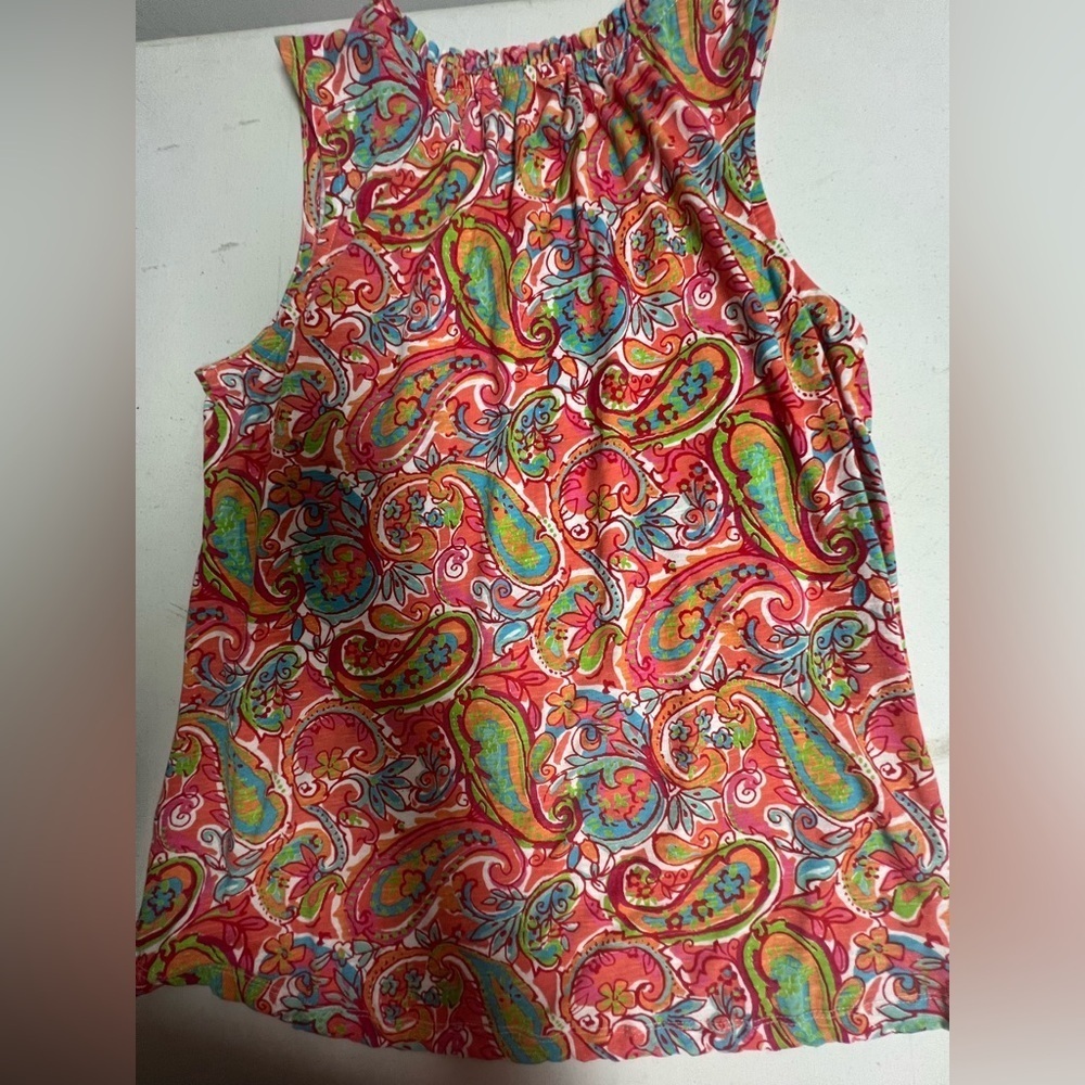FRESH MULTICOLOR SLEEVELESS PAISLEY TOP
SIZE MEDIUM. V NECK. Cotton/polyester - Picture 3 of 10